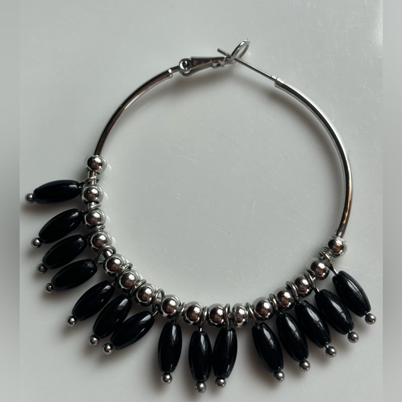 KINSLEY ARMELLE 🖤MARIANA COLLECTION
SILVER BLACK EARRINGS - Picture 8 of 10